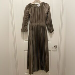 NWOT Dainty Jewells Dress